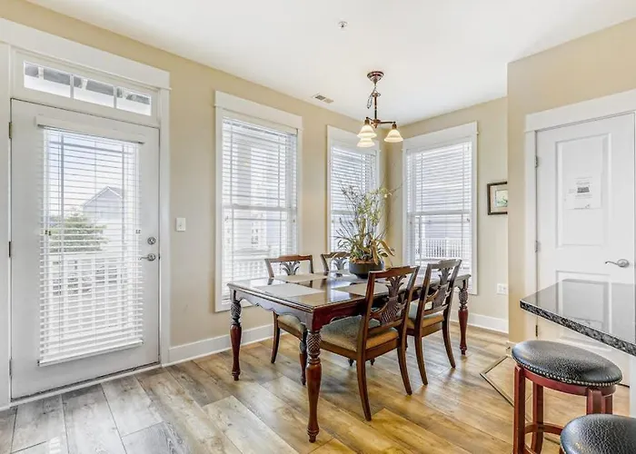 13009 Bowline Ln 1 *