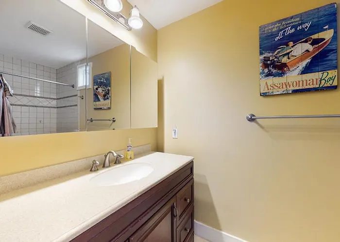 13009 Bowline Ln 1 *