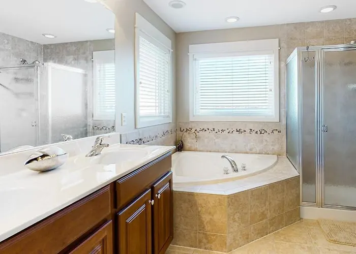 13009 Bowline Ln 1 Holiday home *